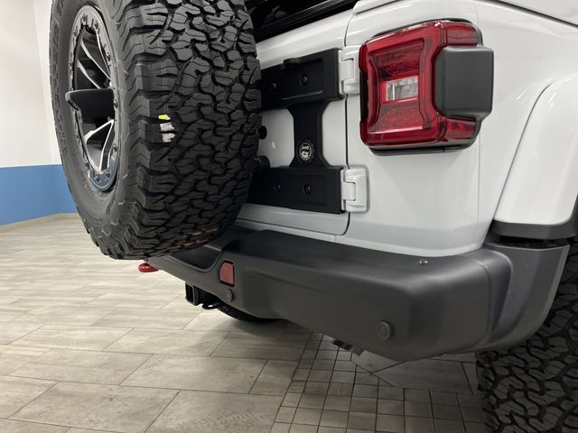 2025 Jeep Wrangler Rubicon X photo 32