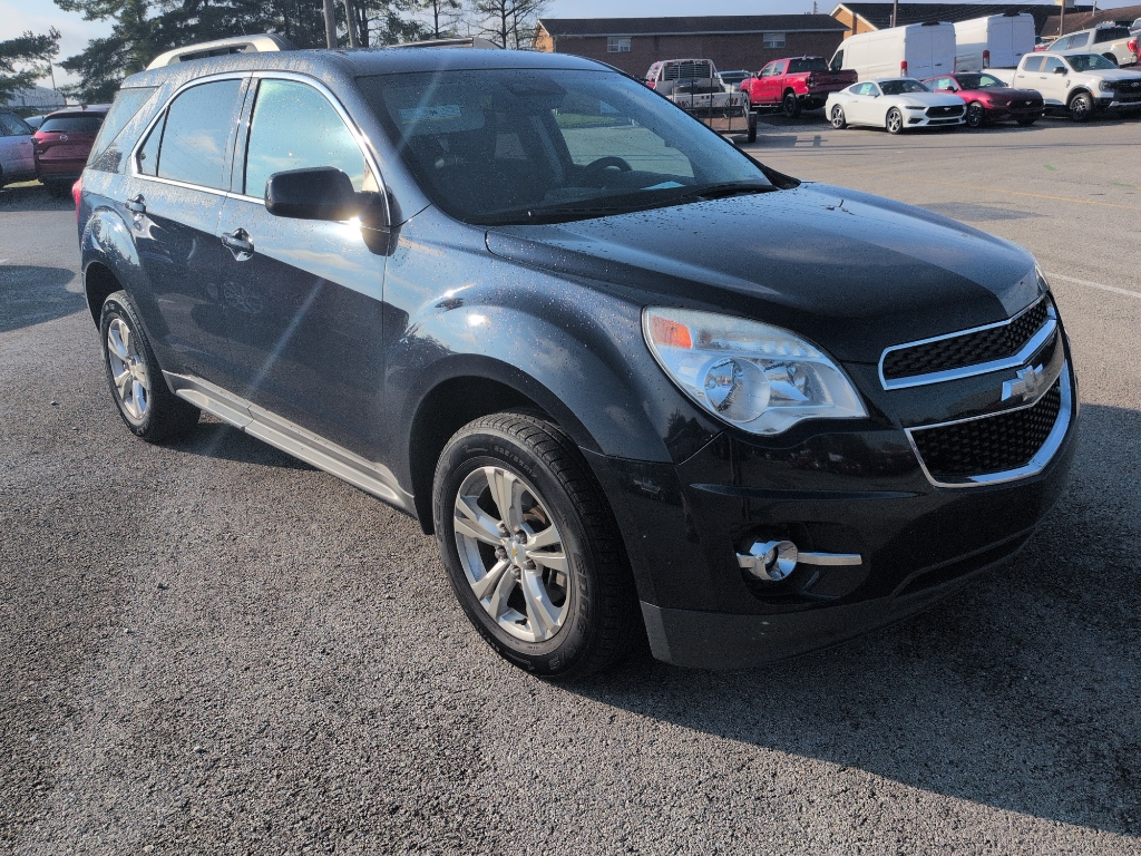 2015 Chevrolet Equinox LT photo 2