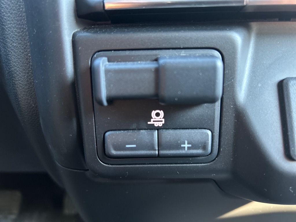 2021 Chevrolet Silverado 1500 RST photo 19