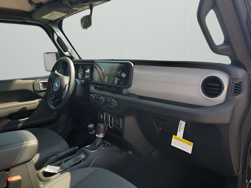 2025 Jeep Wrangler Sport photo 13