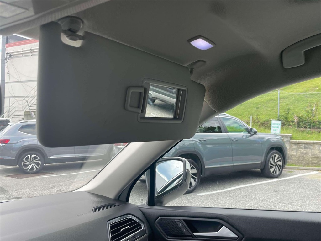 2019 Volkswagen Tiguan SE photo 27