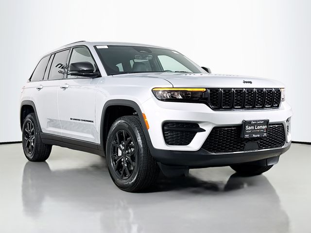 2025 Jeep Grand Cherokee Altitude's photo