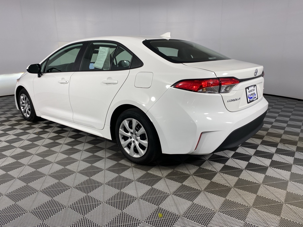 2024 Toyota Corolla LE photo 14