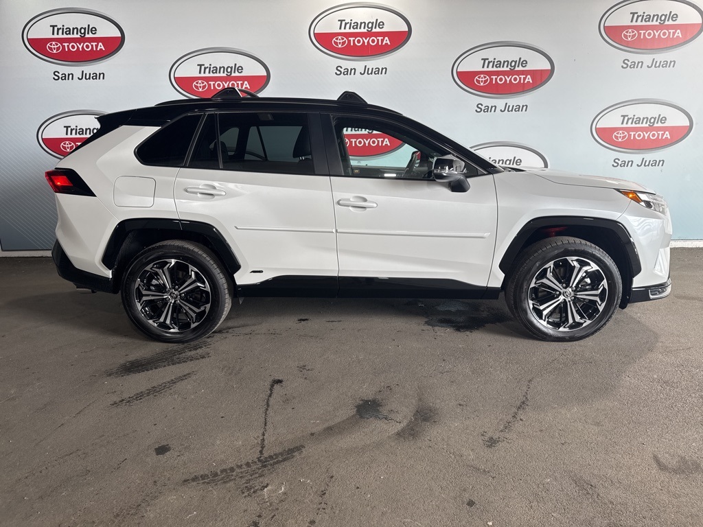 2025 Toyota RAV4 Hybrid XSE photo 6