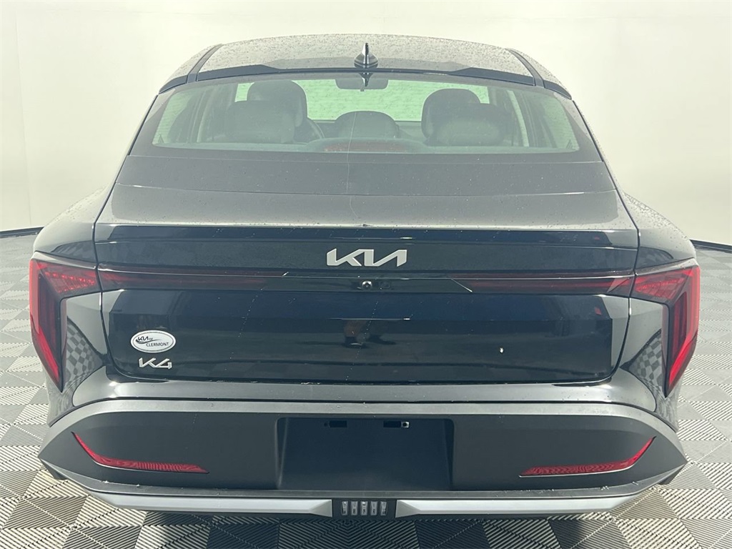 2025 Kia K4 LXS photo 4