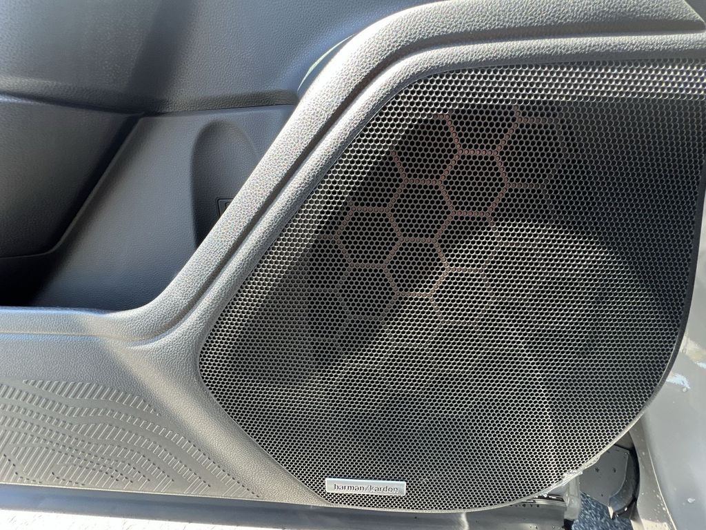 2025 Subaru Forester Sport photo 22