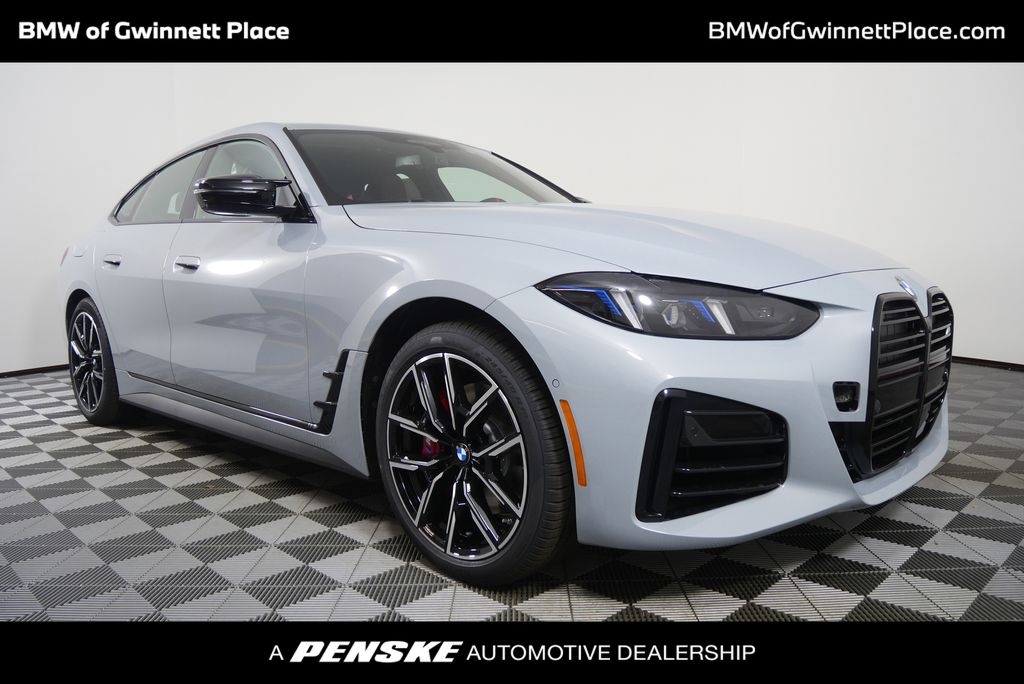 2026 BMW 4 Series M440i's photo