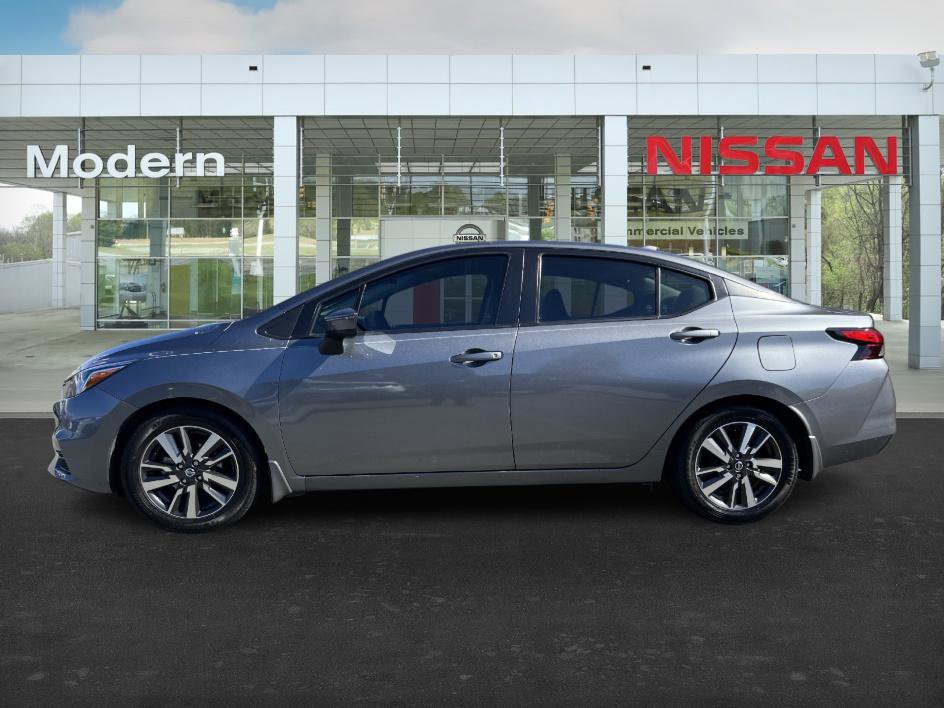 2021 Nissan Versa SV photo 2