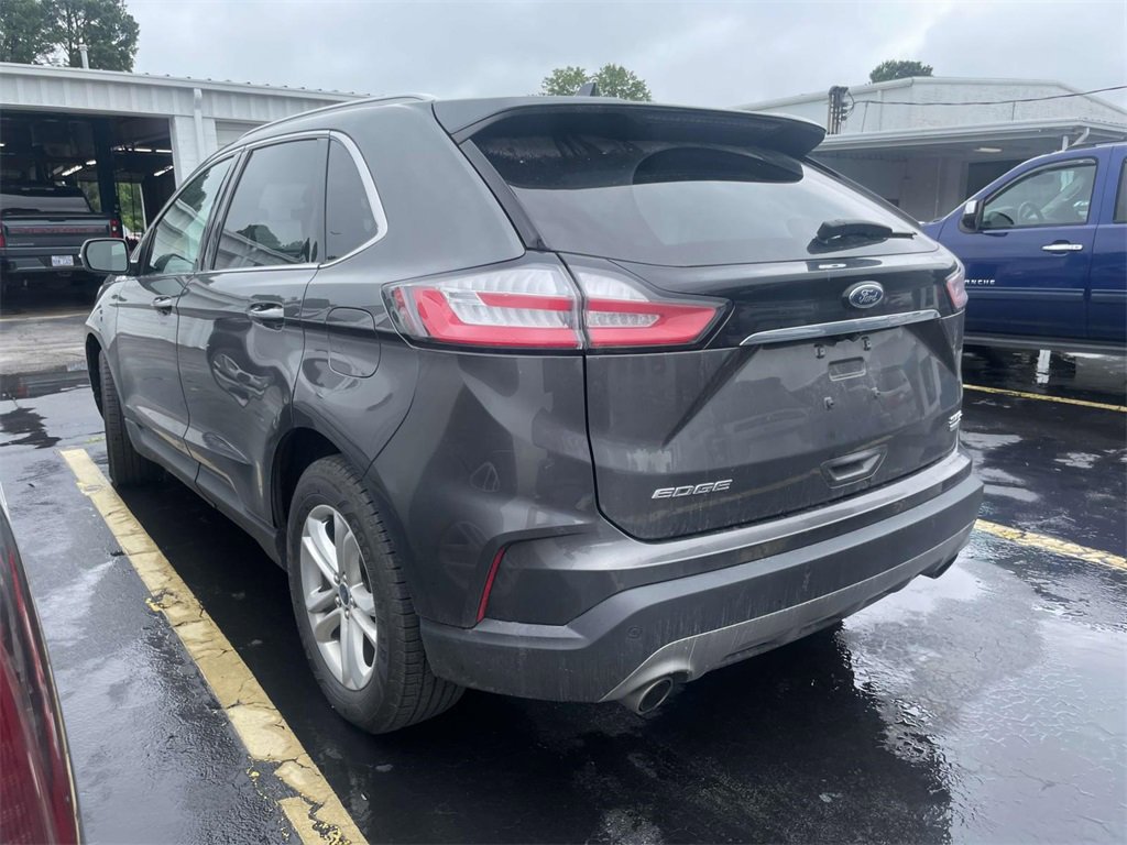 2019 Ford Edge SEL photo 4