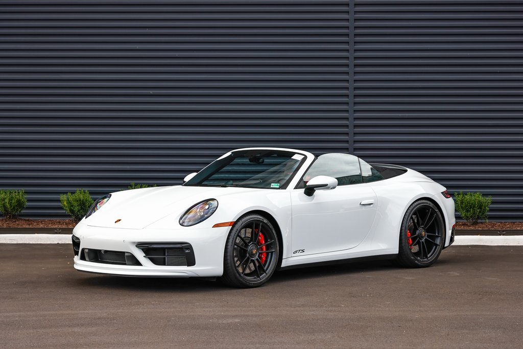 2023 Porsche 911 GTS