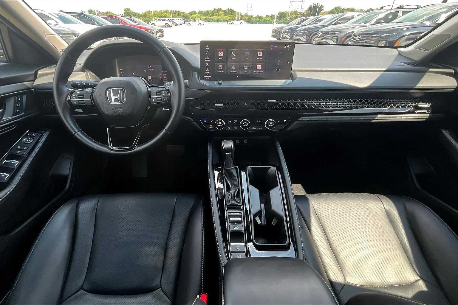 2024 Honda Accord Hybrid Touring photo 13