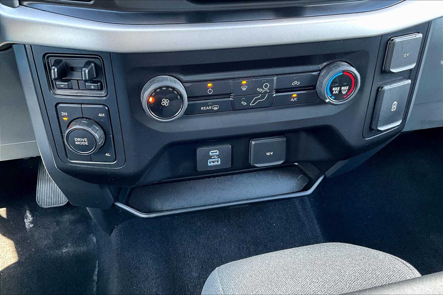2021 Ford F-150 XLT photo 25