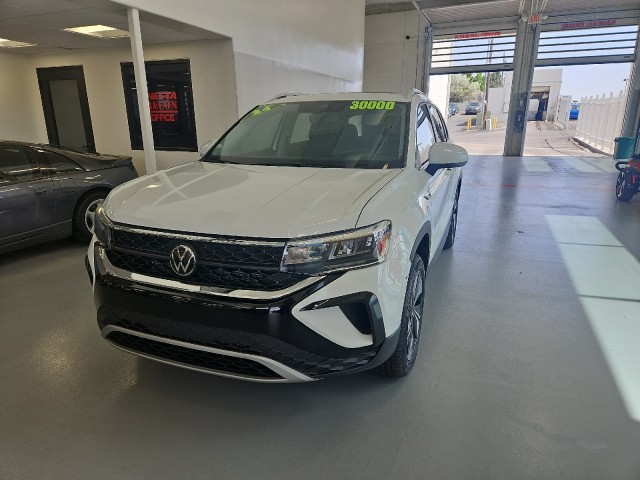 2024 Volkswagen Taos SE