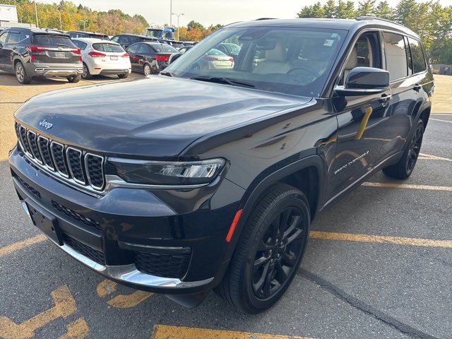2022 Jeep Grand Cherokee Limited photo 3