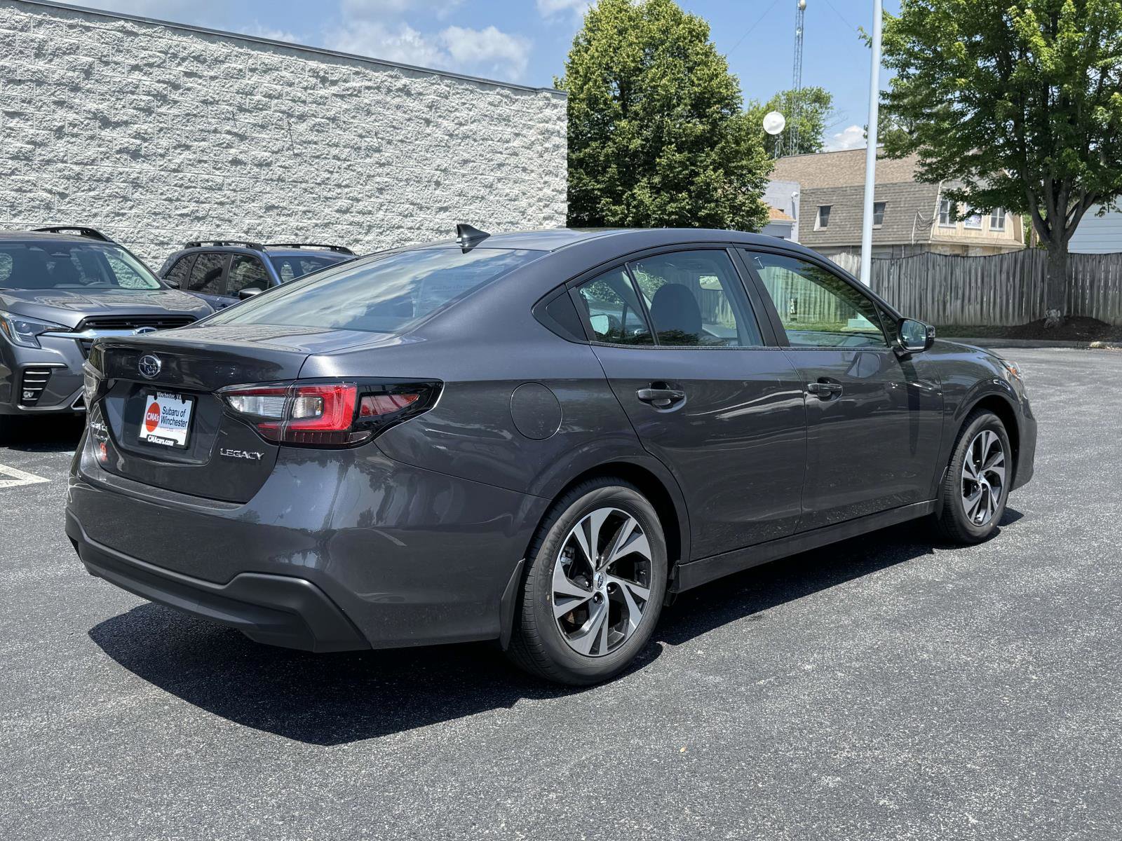 2025 Subaru Legacy Touring XT photo 2
