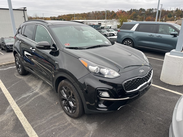 2020 Kia Sportage S photo 2