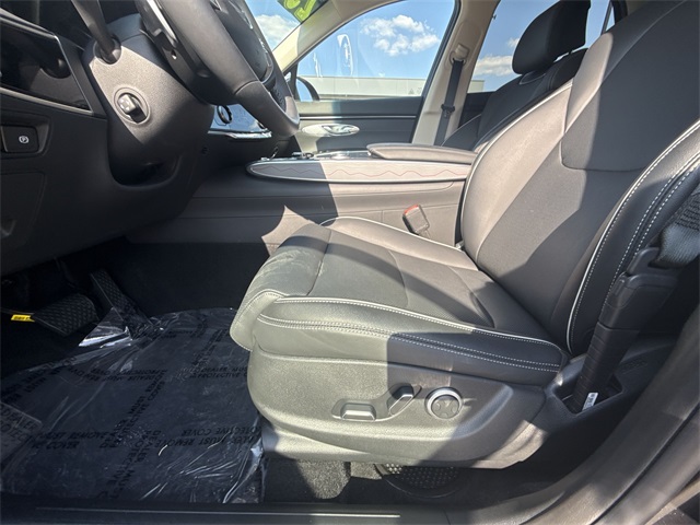 2025 Genesis GV70 2.5T photo 11