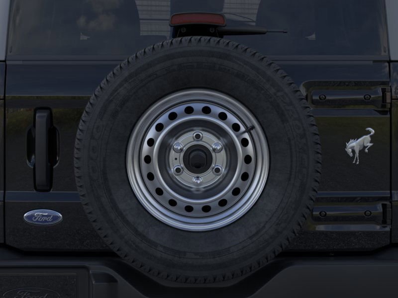 2025 Ford Bronco Base photo 23