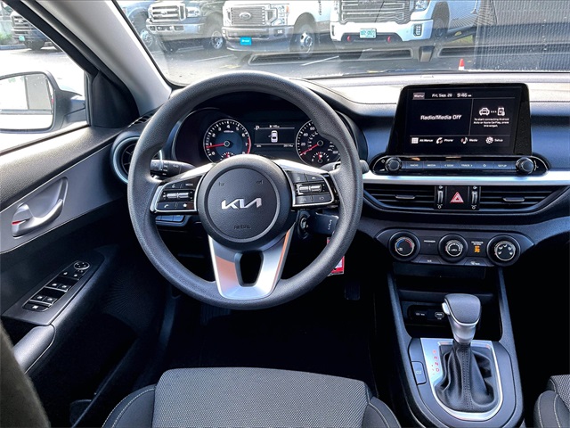2023 Kia Forte LXS photo 5