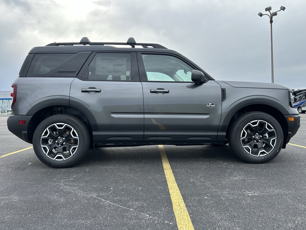 2025 Ford Bronco Sport Outer Banks photo 4