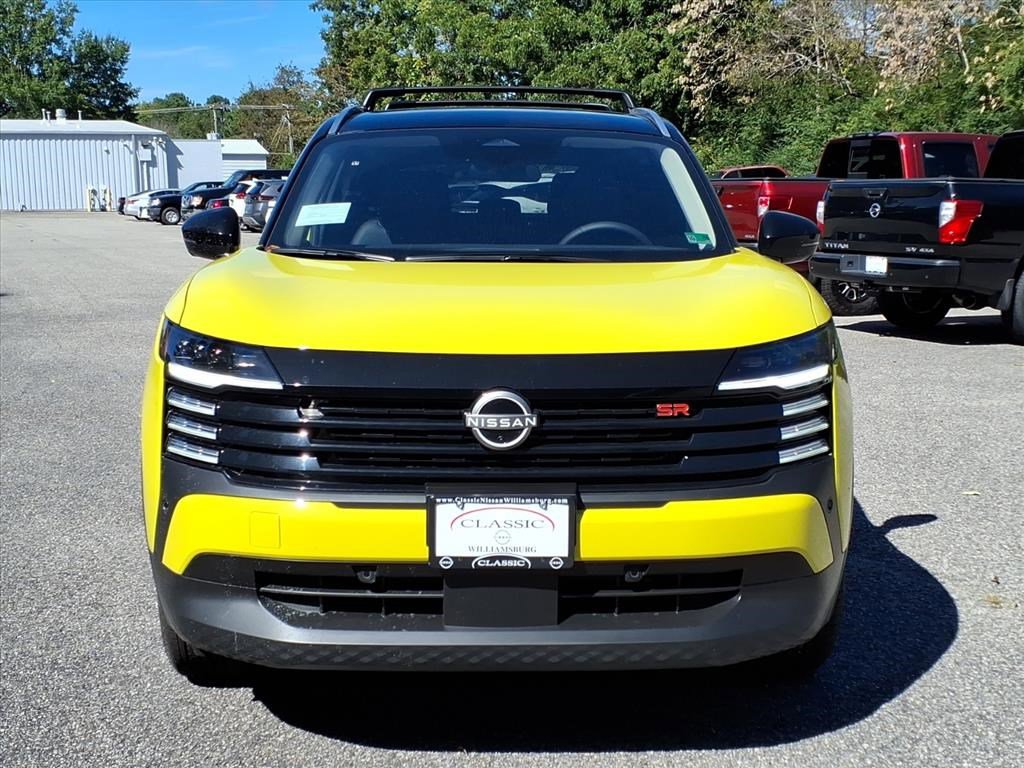 2026 Nissan Kicks SR photo 2