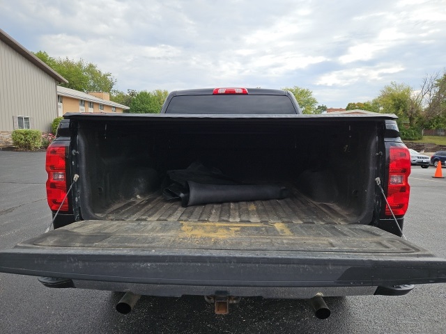 2015 Chevrolet Silverado 1500 LT photo 4
