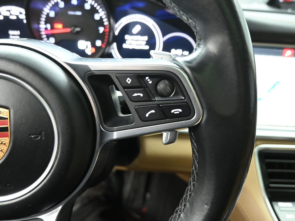 2018 PORSCHE PANAMERA - Image 17