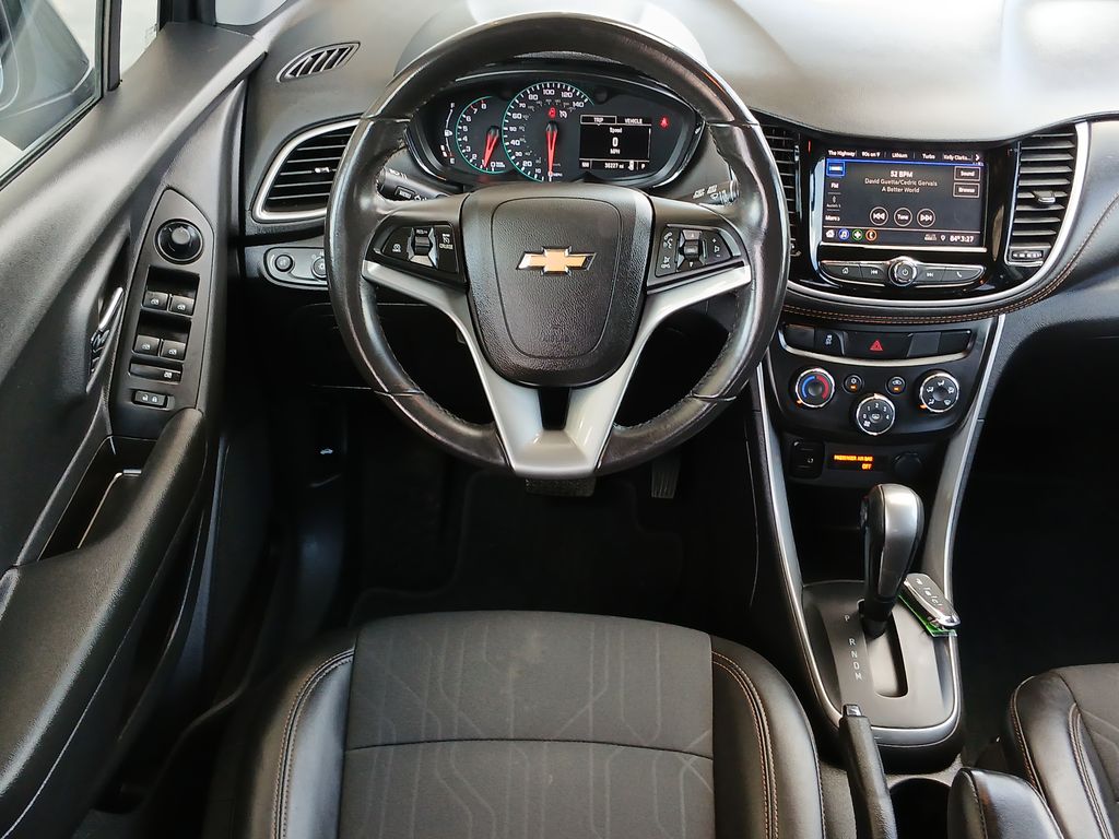 2022 Chevrolet Trax LT photo 12