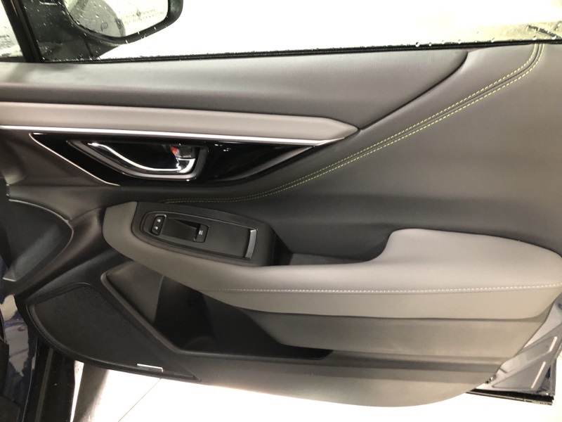 2025 Subaru Outback Onyx Edition photo 13