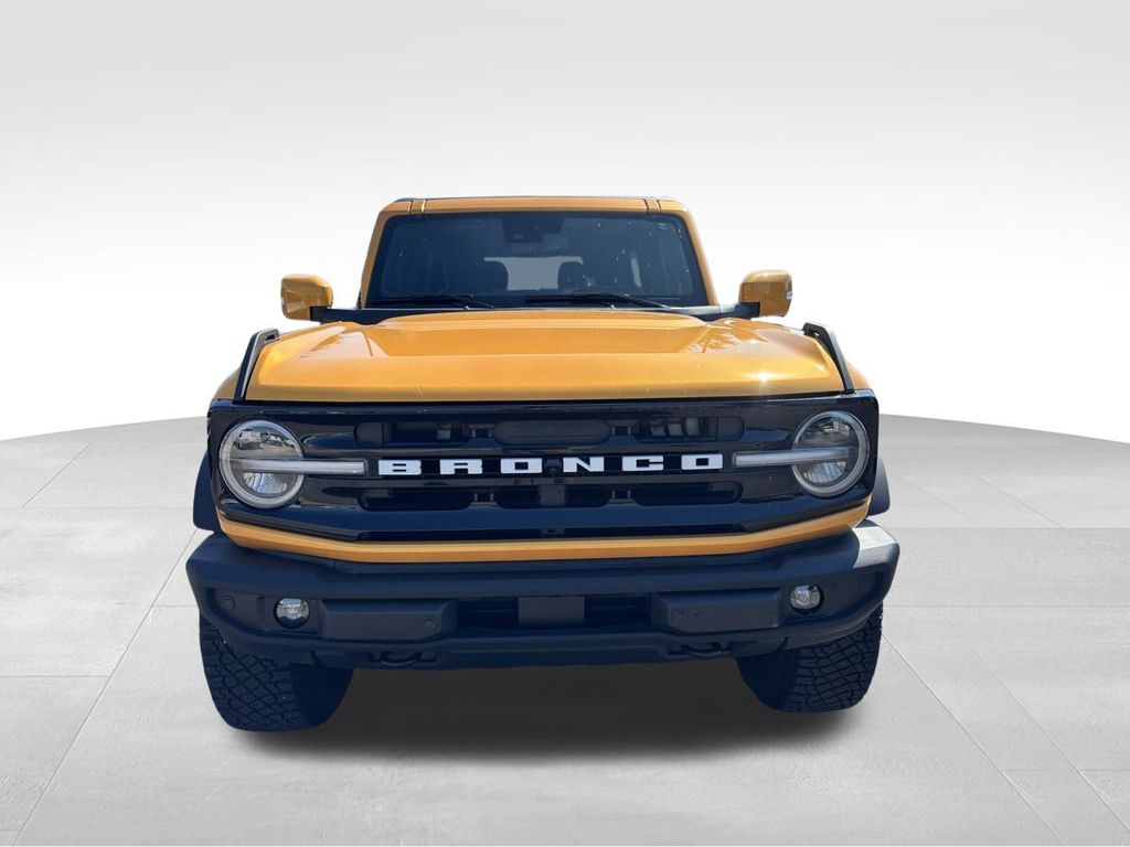 2022 Ford Bronco Outer Banks photo 15