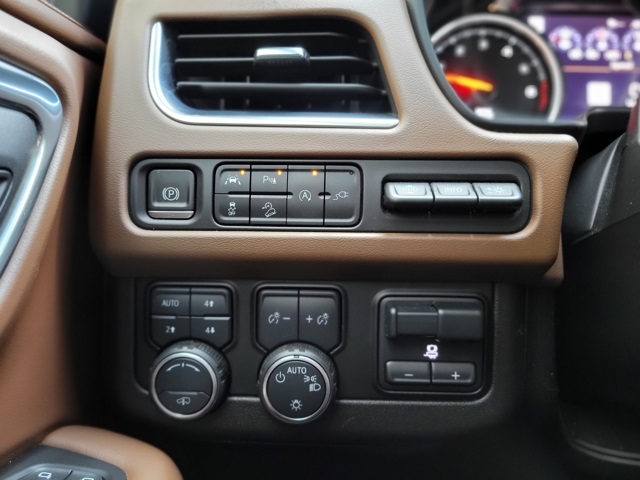 2021 Chevrolet Suburban High Country photo 31
