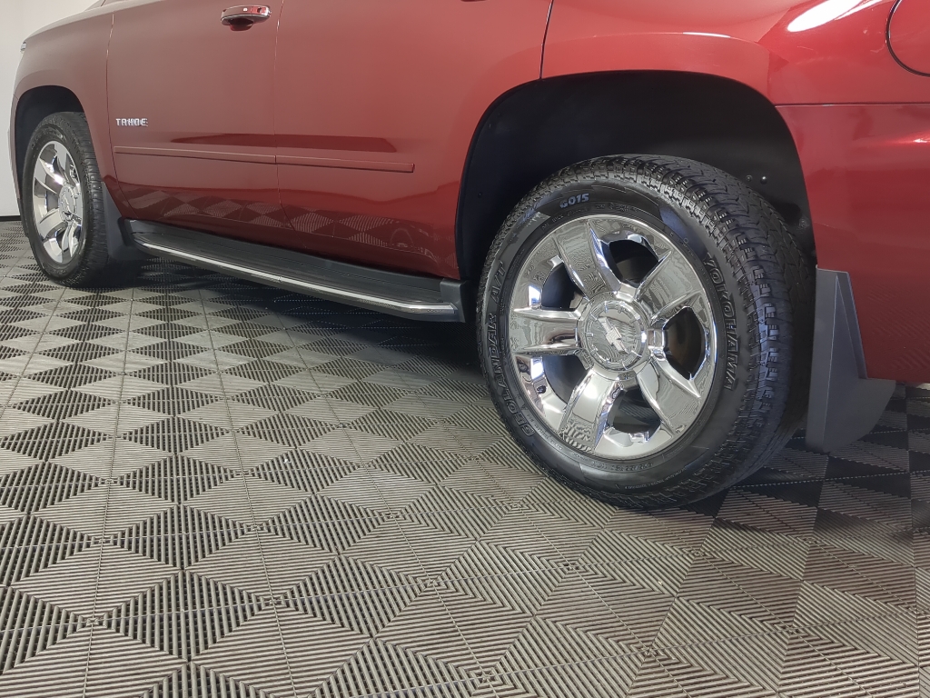 2017 Chevrolet Tahoe Premier photo 3