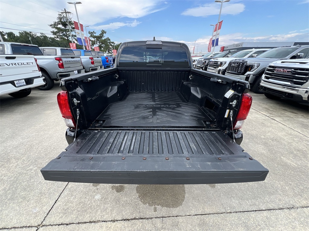 2022 Toyota Tacoma SR5 photo 31