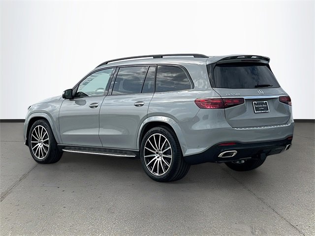 2025 Mercedes Benz GLS 580 4MATIC photo 4
