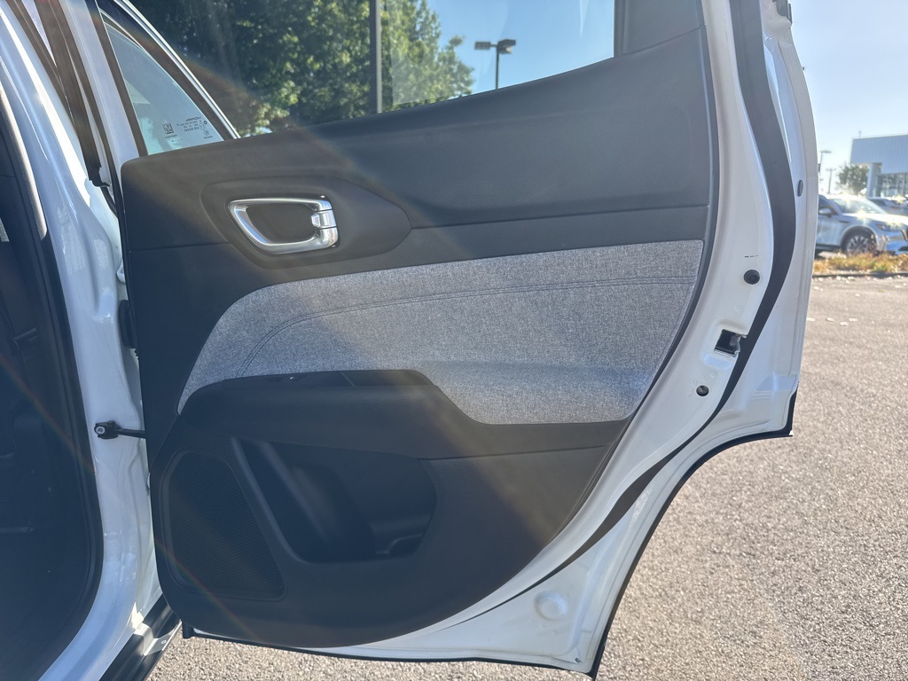 2024 Jeep Compass Latitude photo 22