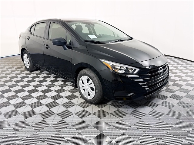 2025 Nissan Versa Sedan S's photo