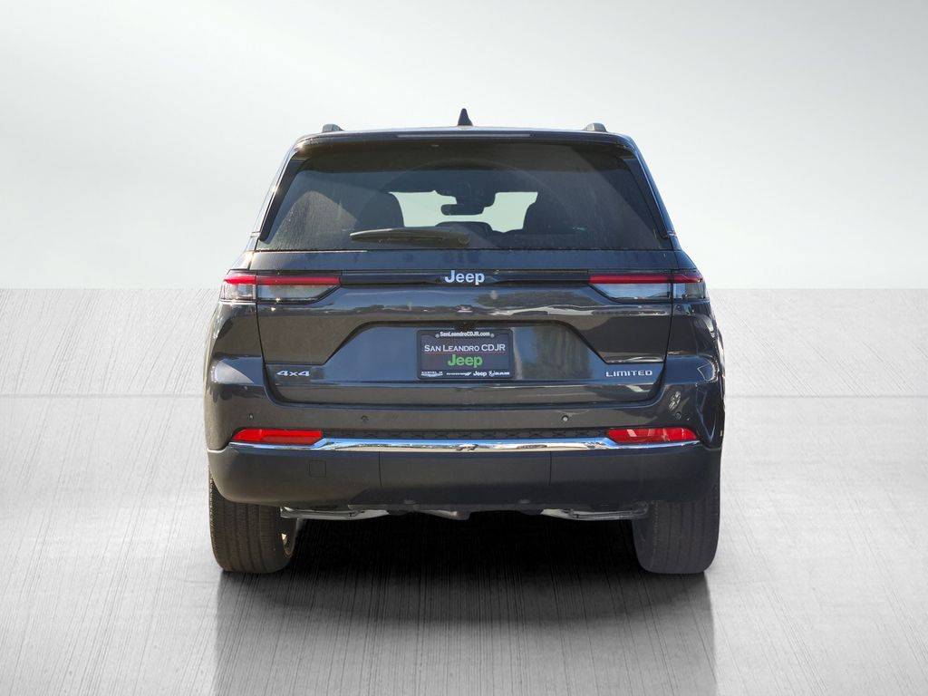 2025 Jeep Grand Cherokee Limited photo 3