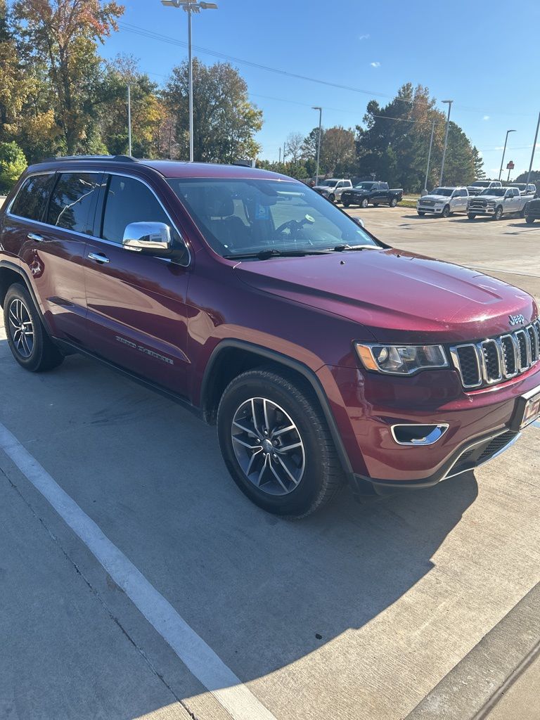 2017 Jeep Grand Cherokee Limited photo 2