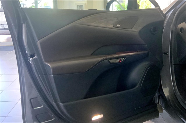 2024 Lexus RX 450h+ Luxury photo 17