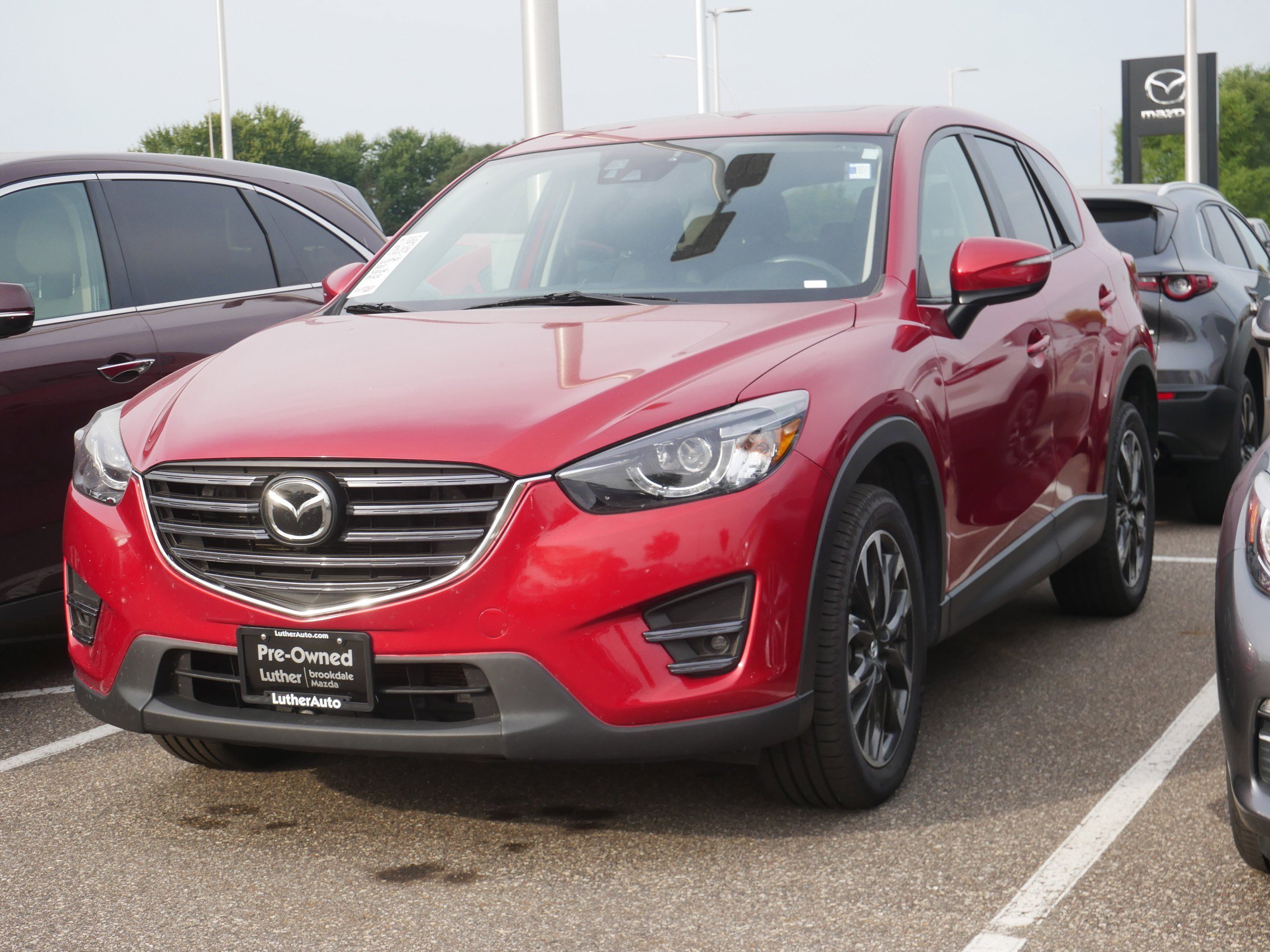2016 Mazda CX-5 Grand Touring photo 2