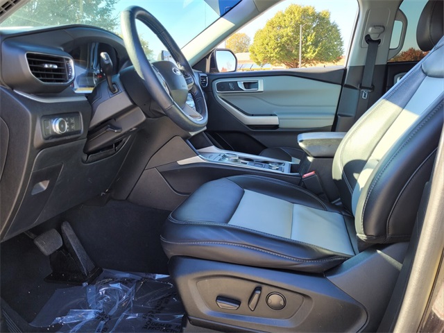 2022 Ford Explorer XLT photo 4