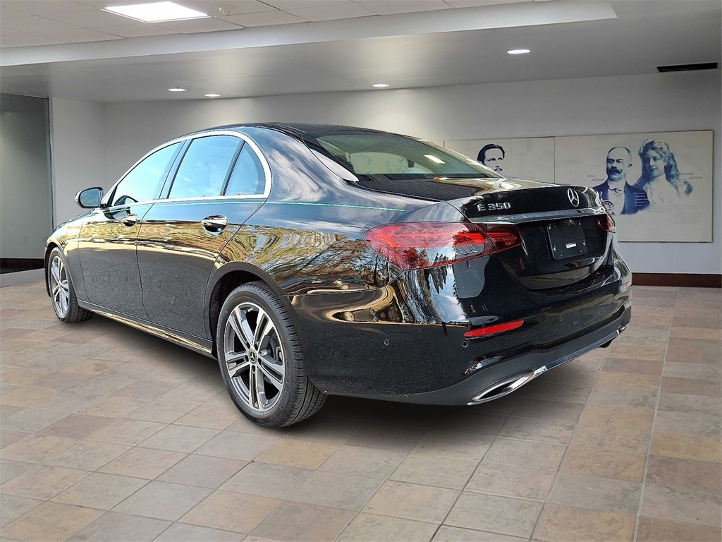2021 Mercedes Benz E 350 4MATIC Sedan photo 3