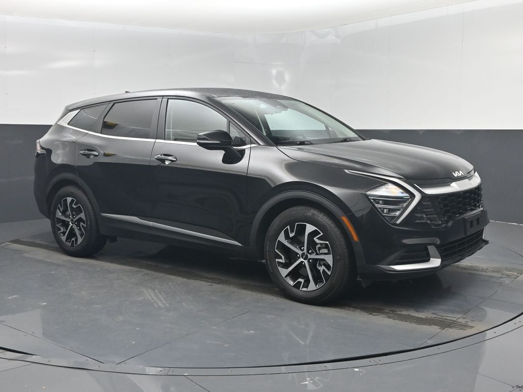 2024 Kia Sportage EX's photo