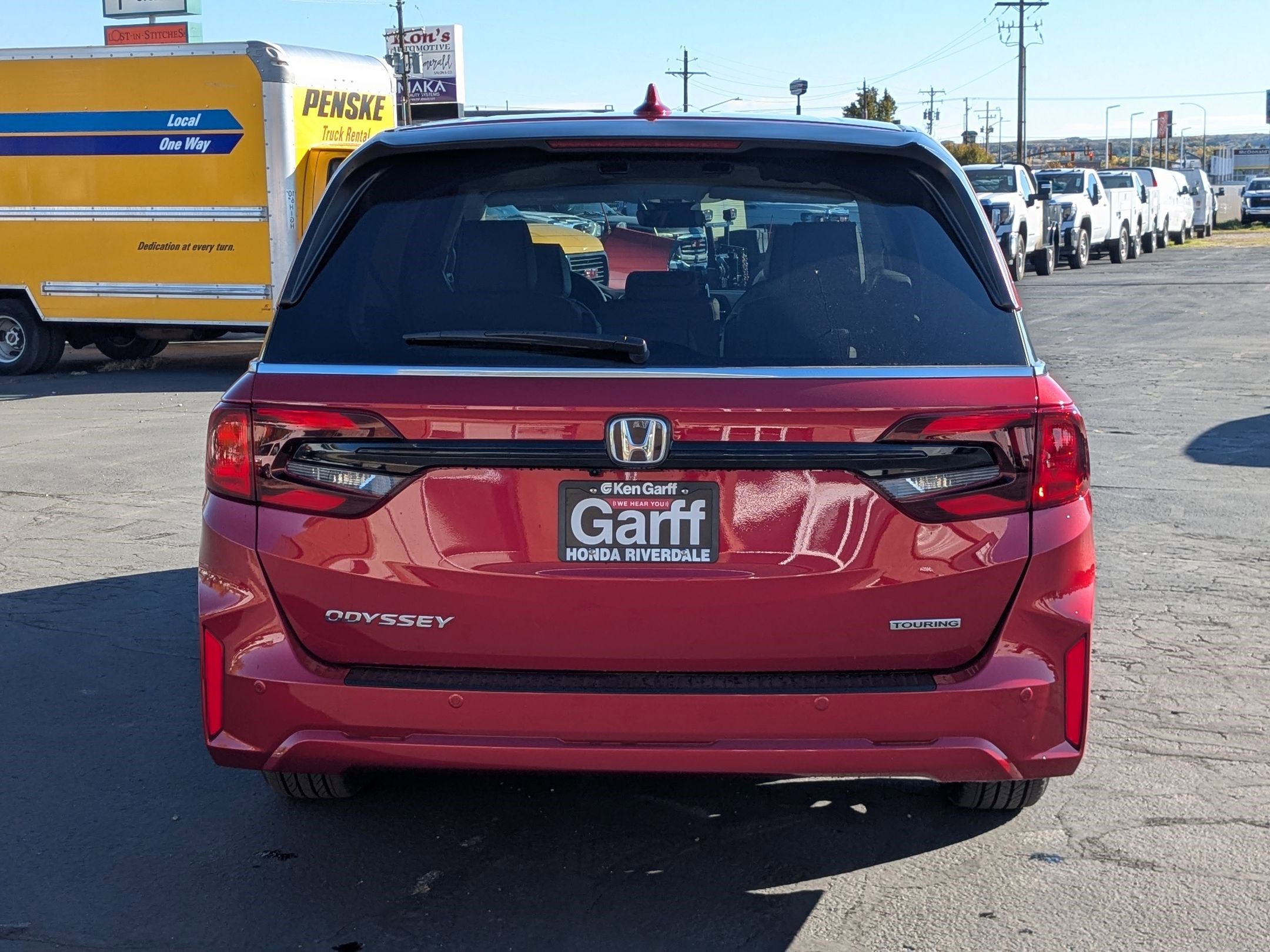 2026 Honda Odyssey Touring photo 4