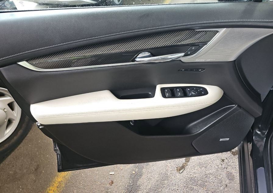 2022 Cadillac XT6 Sport photo 10