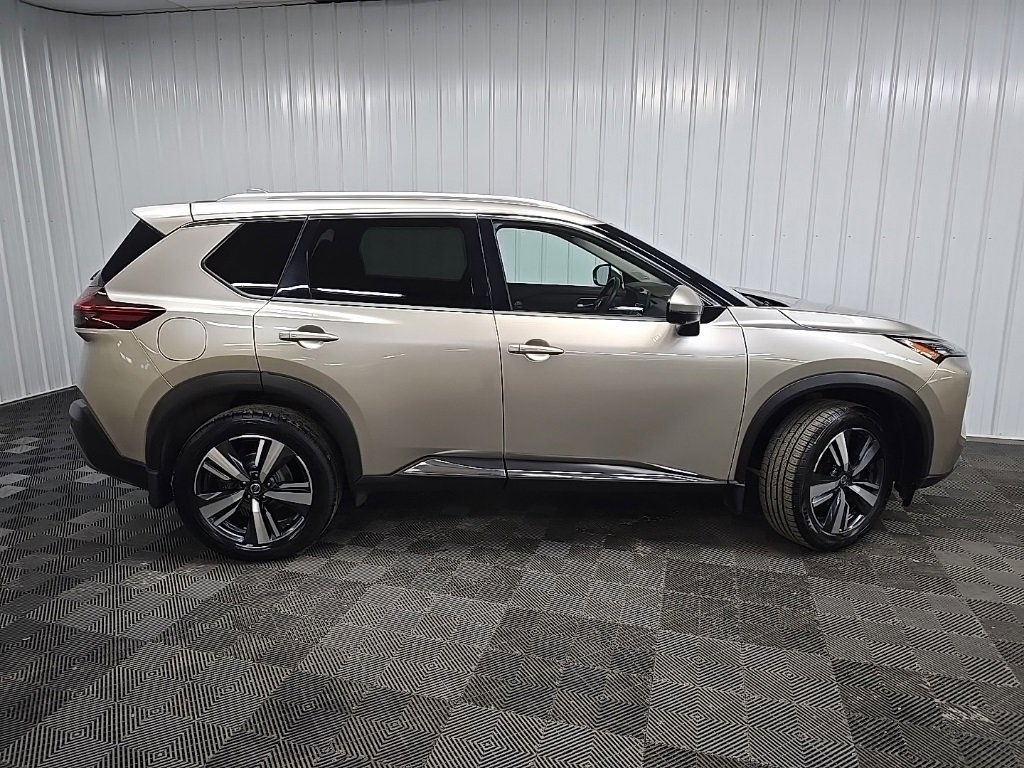 2021 Nissan Rogue SL photo 2