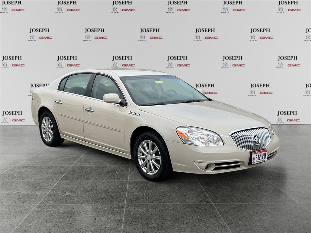 2011 Buick Lucerne CX photo 2