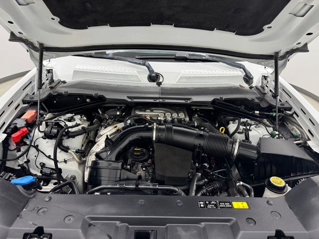 2020 Land Rover Defender 110 SE photo 10