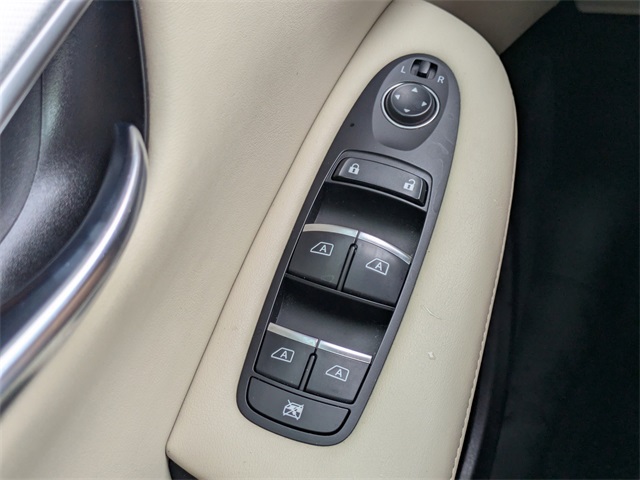 2019 Infiniti QX50 Luxe photo 24