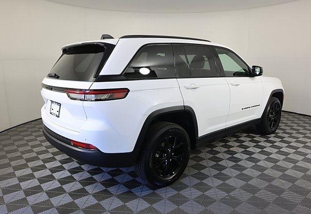2024 Jeep Grand Cherokee Altitude X photo 4